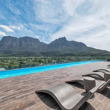 Rooftop With Breathtaking Views Of Table Mountain. Cape Town Exterior photo