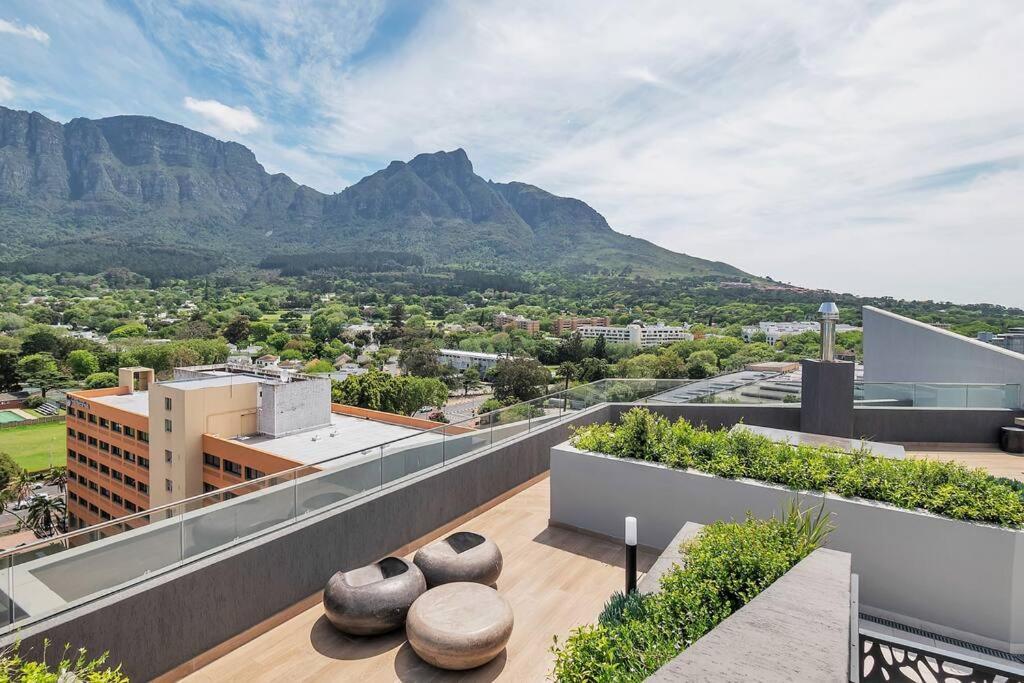 Rooftop With Breathtaking Views Of Table Mountain. Apartment Cape Town