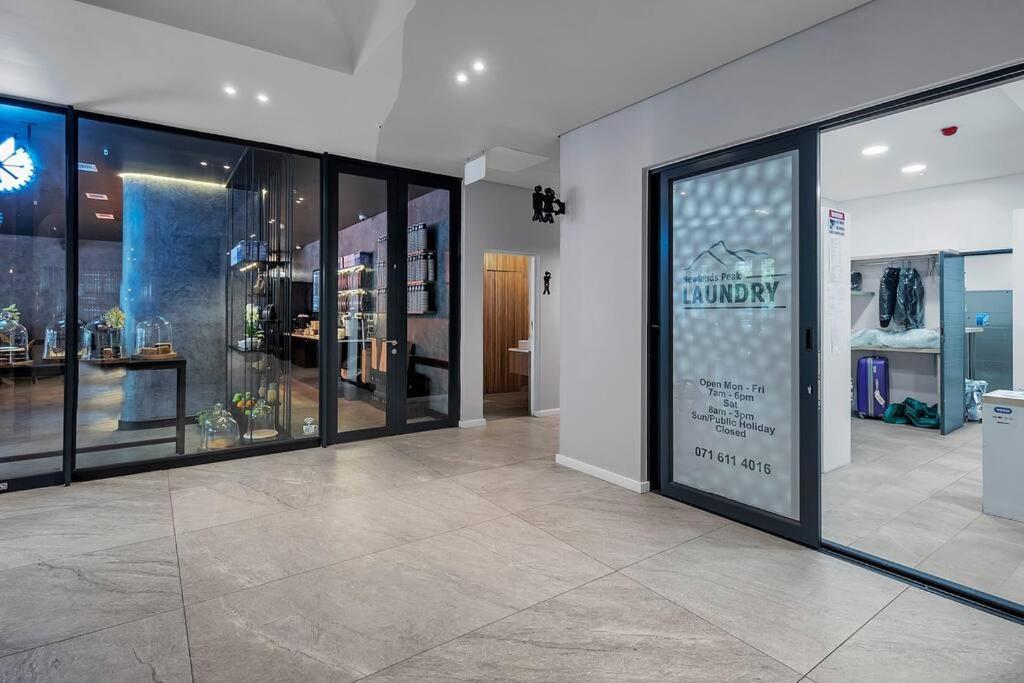 Rooftop With Breathtaking Views Of Table Mountain. Apartment Cape Town